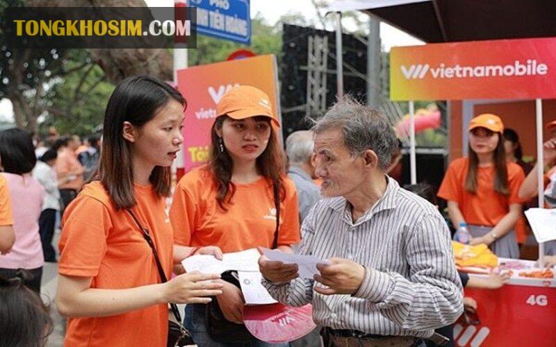 Hãy nhờ nhân viên của nhà mạng Vietnamobile hỗ trợ để tránh sai sót không đáng có