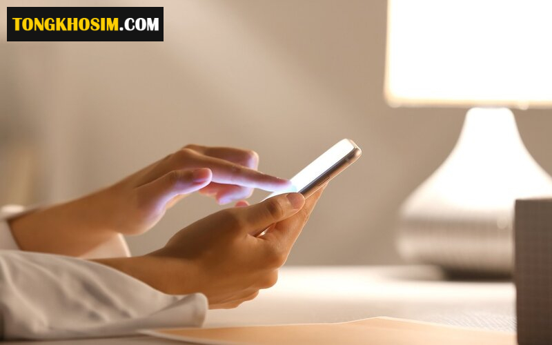Bạn có thể đọc số seri Vinaphone ngay trên điện thoại